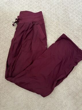 Women's Lululemon Dance Pant in Wine